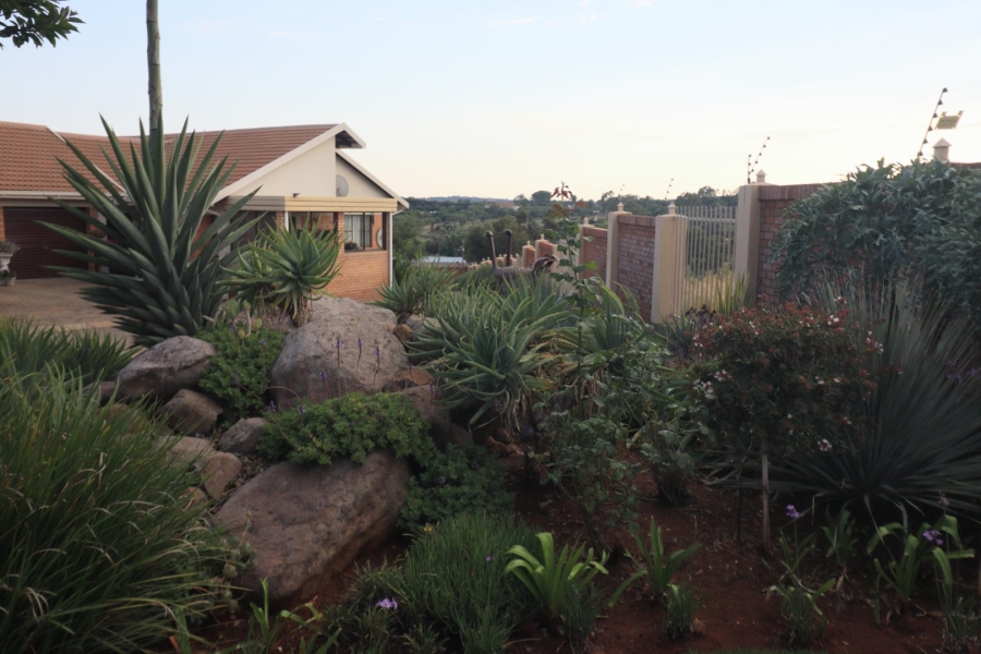 2 Bedroom Property for Sale in Langenhovenpark Free State